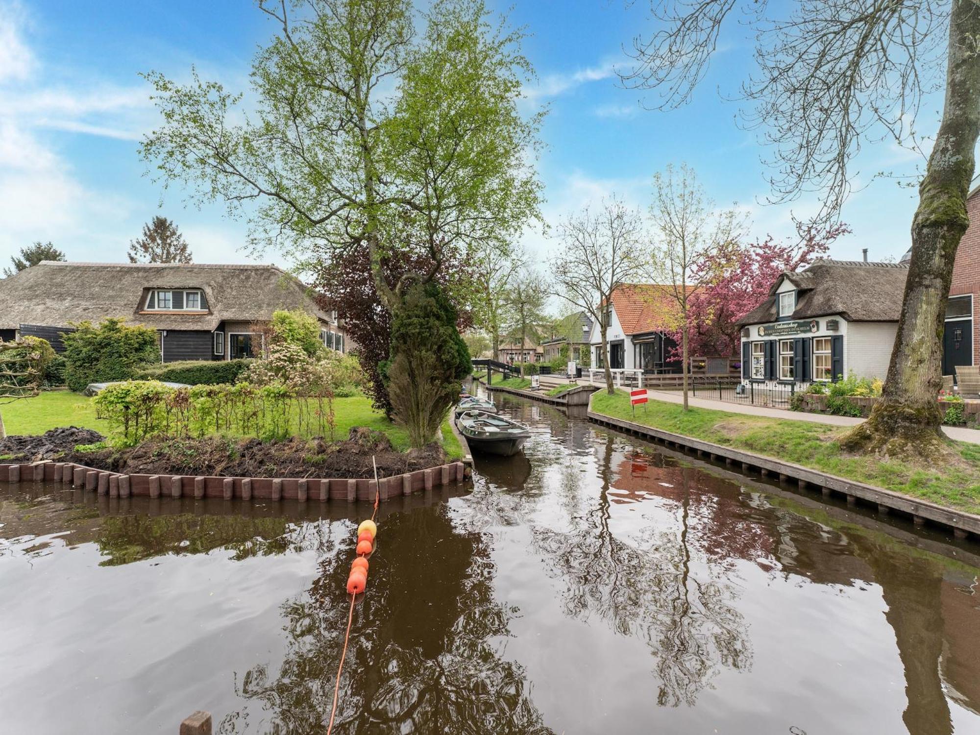 Lodge In Giethoorn With Breakfast Εξωτερικό φωτογραφία