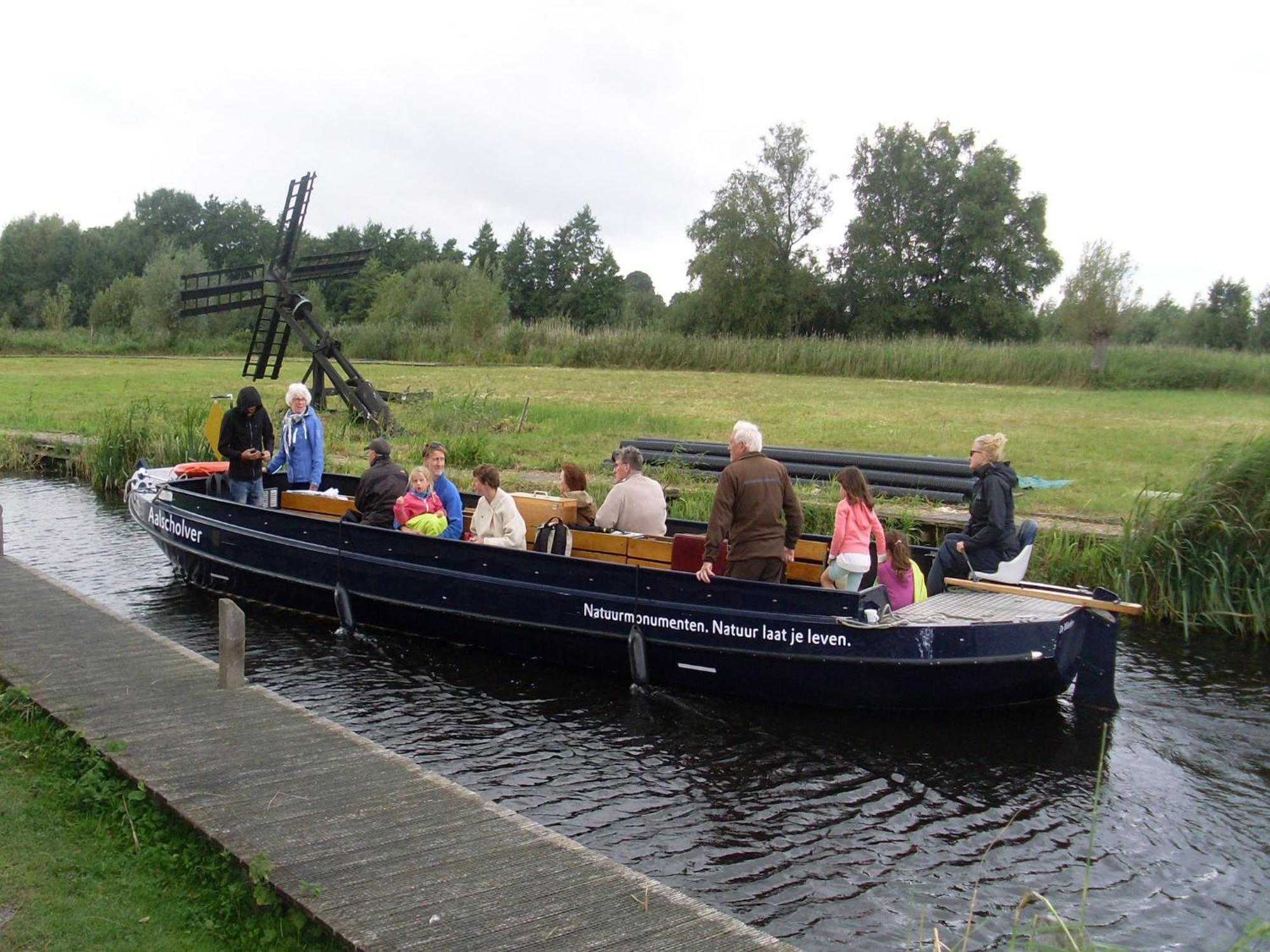Lodge In Giethoorn With Breakfast Εξωτερικό φωτογραφία