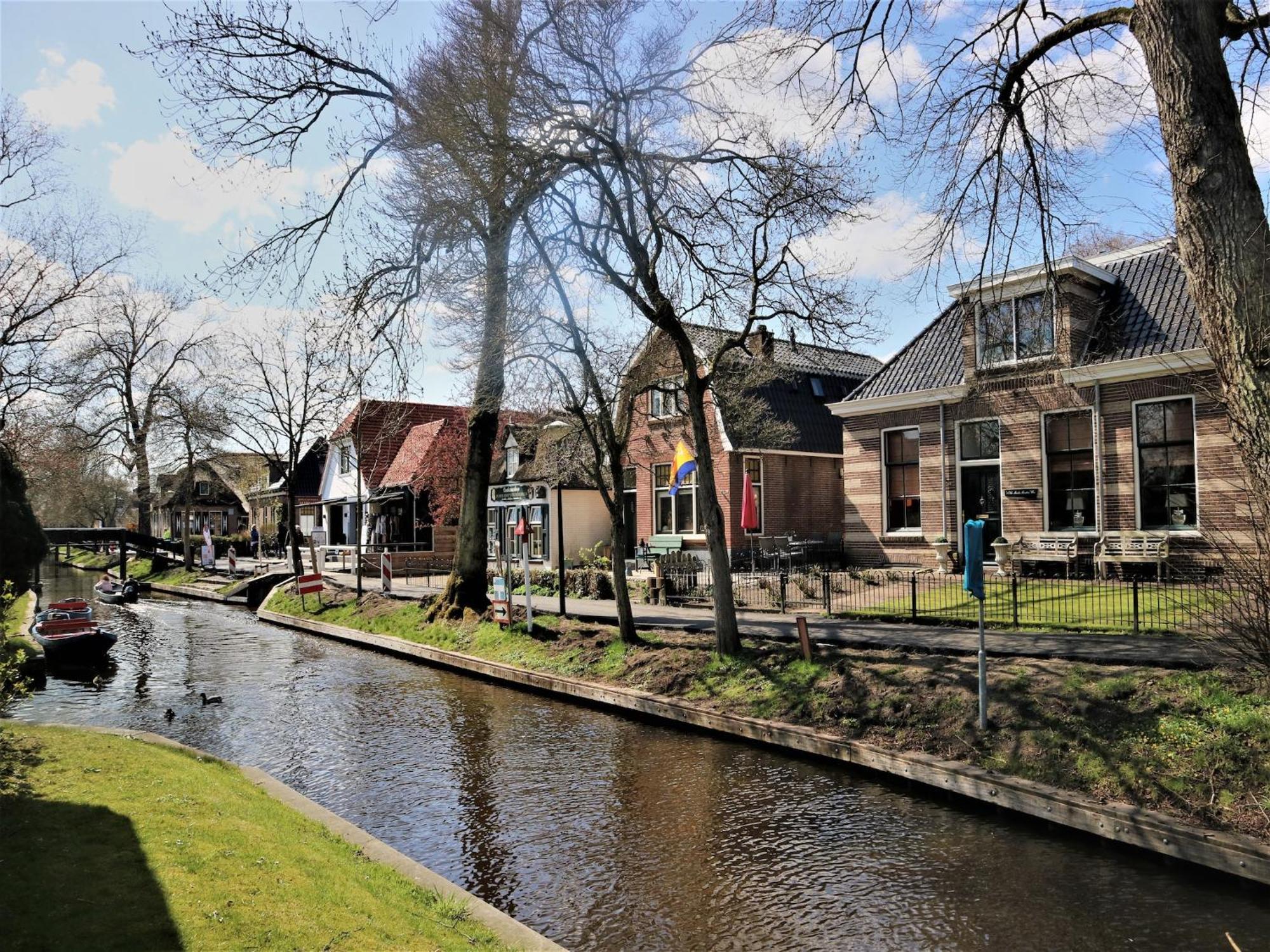 Lodge In Giethoorn With Breakfast Εξωτερικό φωτογραφία